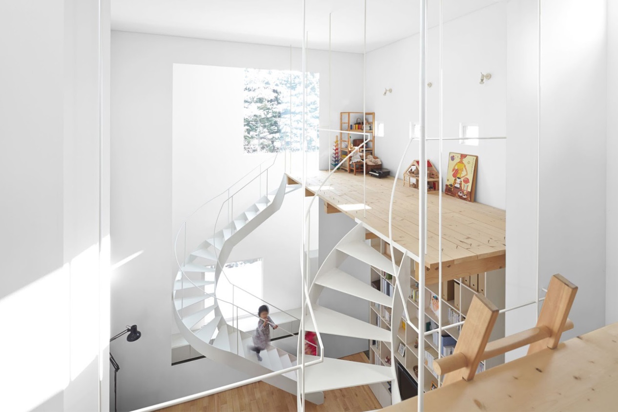Case House © 2012 by Daici Ano